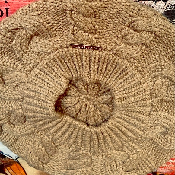 Michael Michael Kors Slouch Beanie - Picture 2 of 4